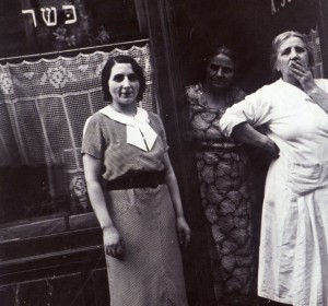 Being-Jewish-in-France-Squa